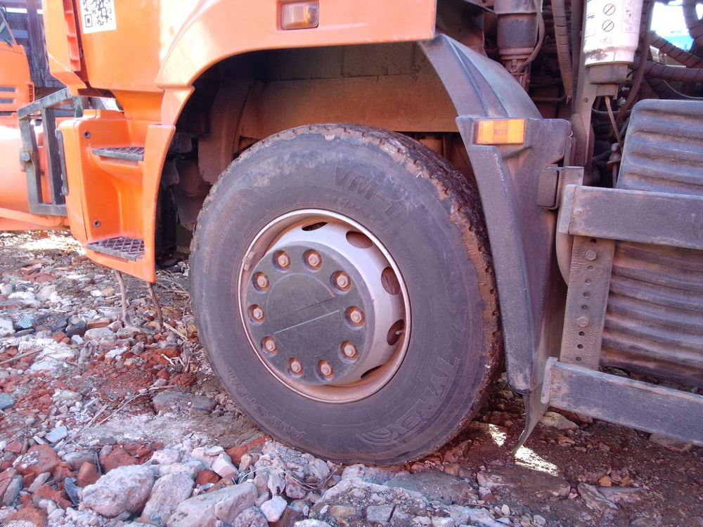 СмолМаш СДК* на шасси КамАЗ 6520 6x4 КДМ СДК-6520( Дизель, 8,9л. 390лс)