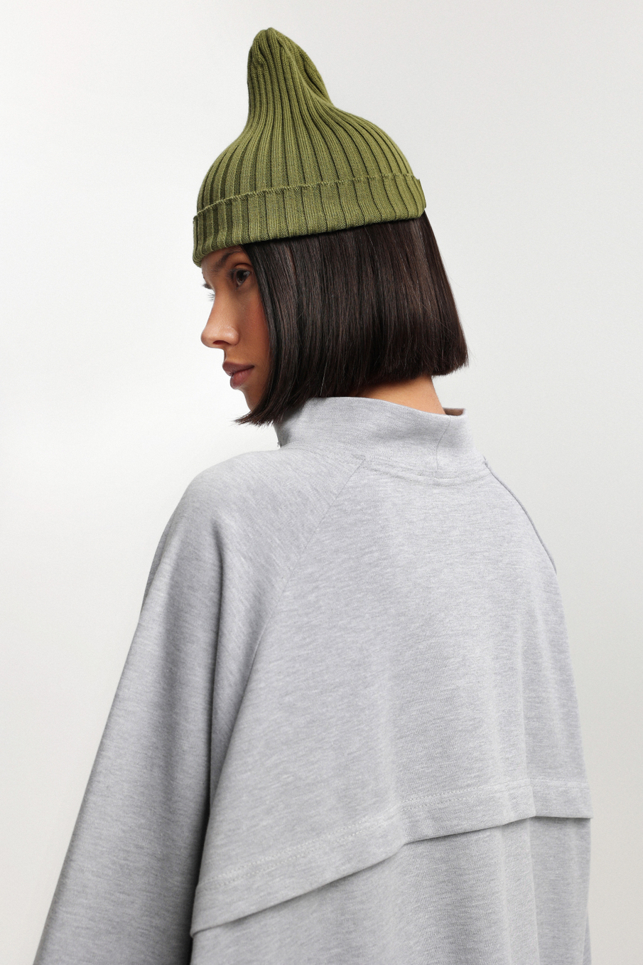 Лонгслив с кокеткой