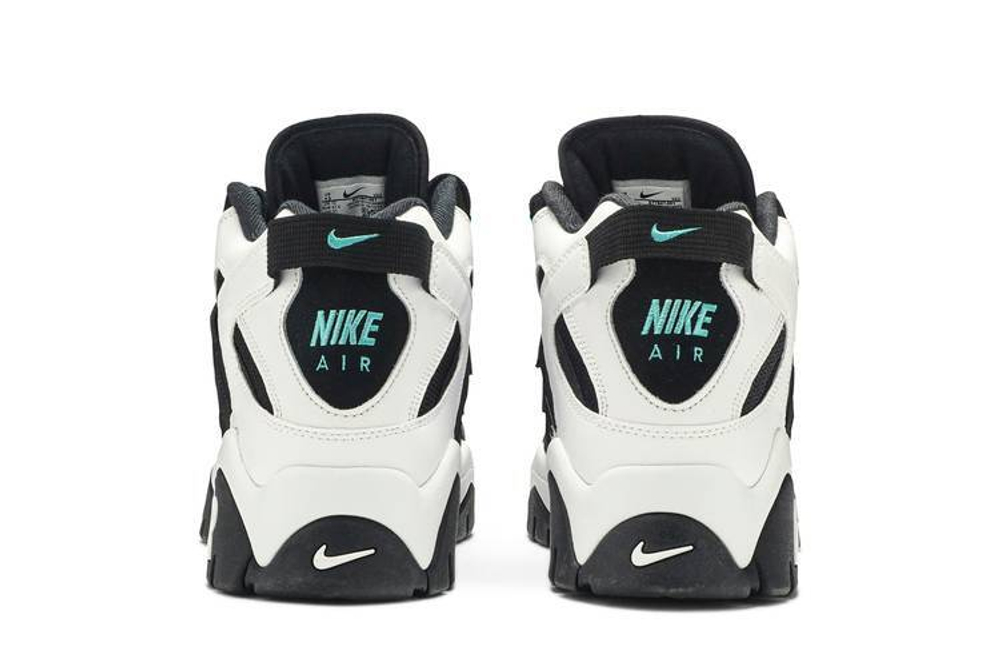 Кроссовки Nike Air Barrage Mid