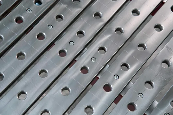 Сборочно-сварочный стол чугунный D28 серии 3000Л, СЛОТ-СТОЛ