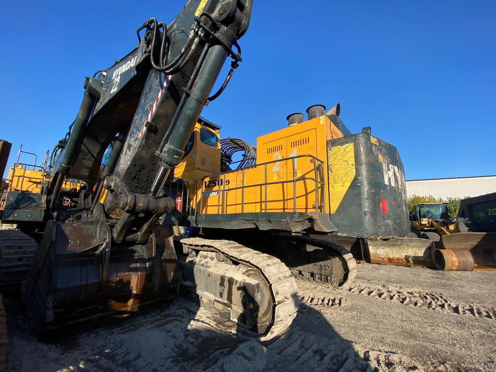 Hyundai R1250 Экскаватор R1250-9 (Дизельный, 23,0 л, 751 л.с., АТ)