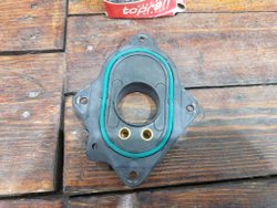 Фланец карбюратора 1.8 Audi, Volkswagen 80 (B3), 80 (B4), Passat B3, Passat B4, Golf 2, Golf 3 85-96 Б/У  100963