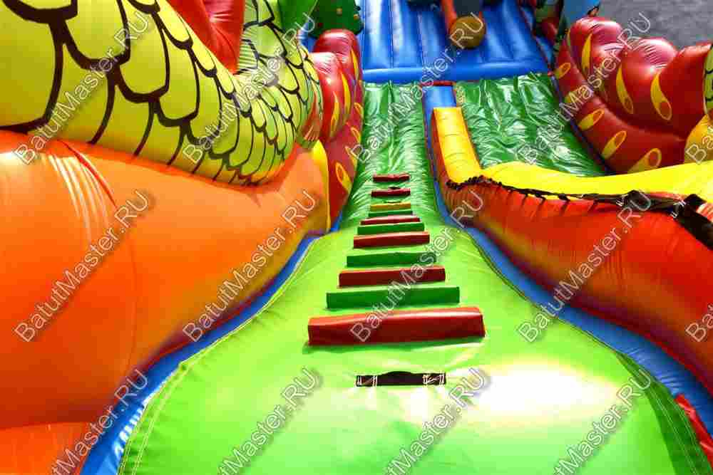 Профессиональный надувной батут "Гранд-саванна" 17*10*9 м