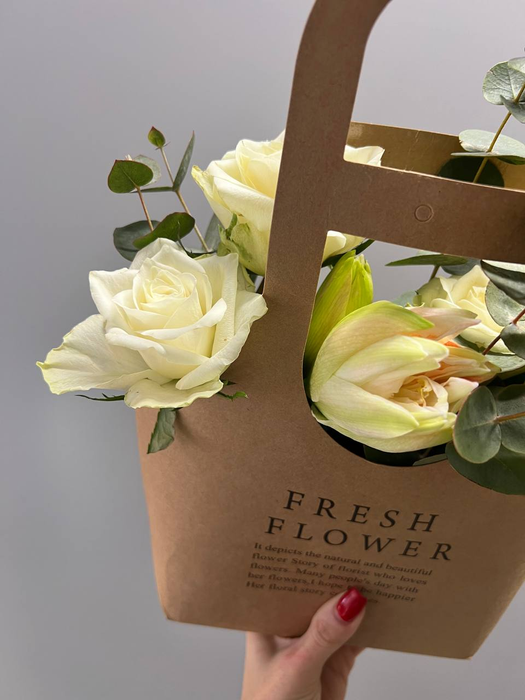 Композиция "Май"