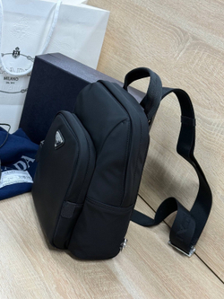 Рюкзак-слинг Prada