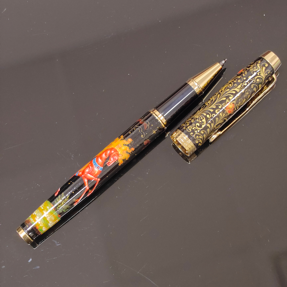 Ручка с колпачком расписная Parker красный Сказочный Конь" в футляре