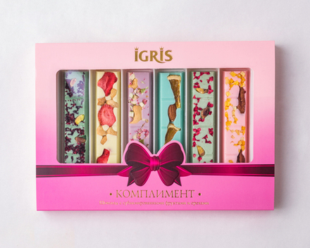 КОМПЛИМЕНТ.Белый шоколад с сублимированными фруктами и орехами (PINK) 215 грамм