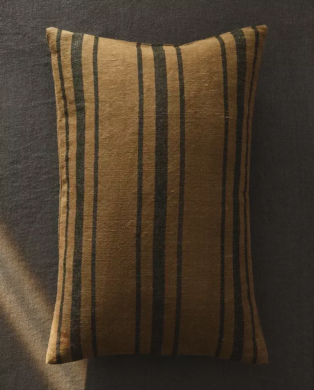 ZARA HOME НАВОЛОЧКА ДЛЯ ДЕКОРАТИВНОЙ ПОДУШКИ С КОНТРАСТНЫМИ ПОЛОСАМИ, КОРИЧНЕВЫЙ