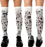 Белые гольфы с принтом в виде танцующих человечков (Цвет: белый)