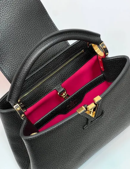 Сумка для женщин Louis Vuitton Capucines BB черный