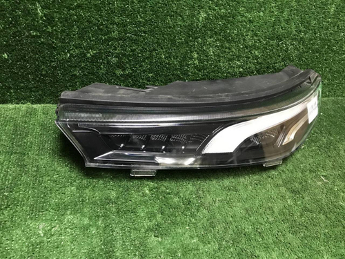 Фара габаритная левая Hyundai Palisade (18-22) LED