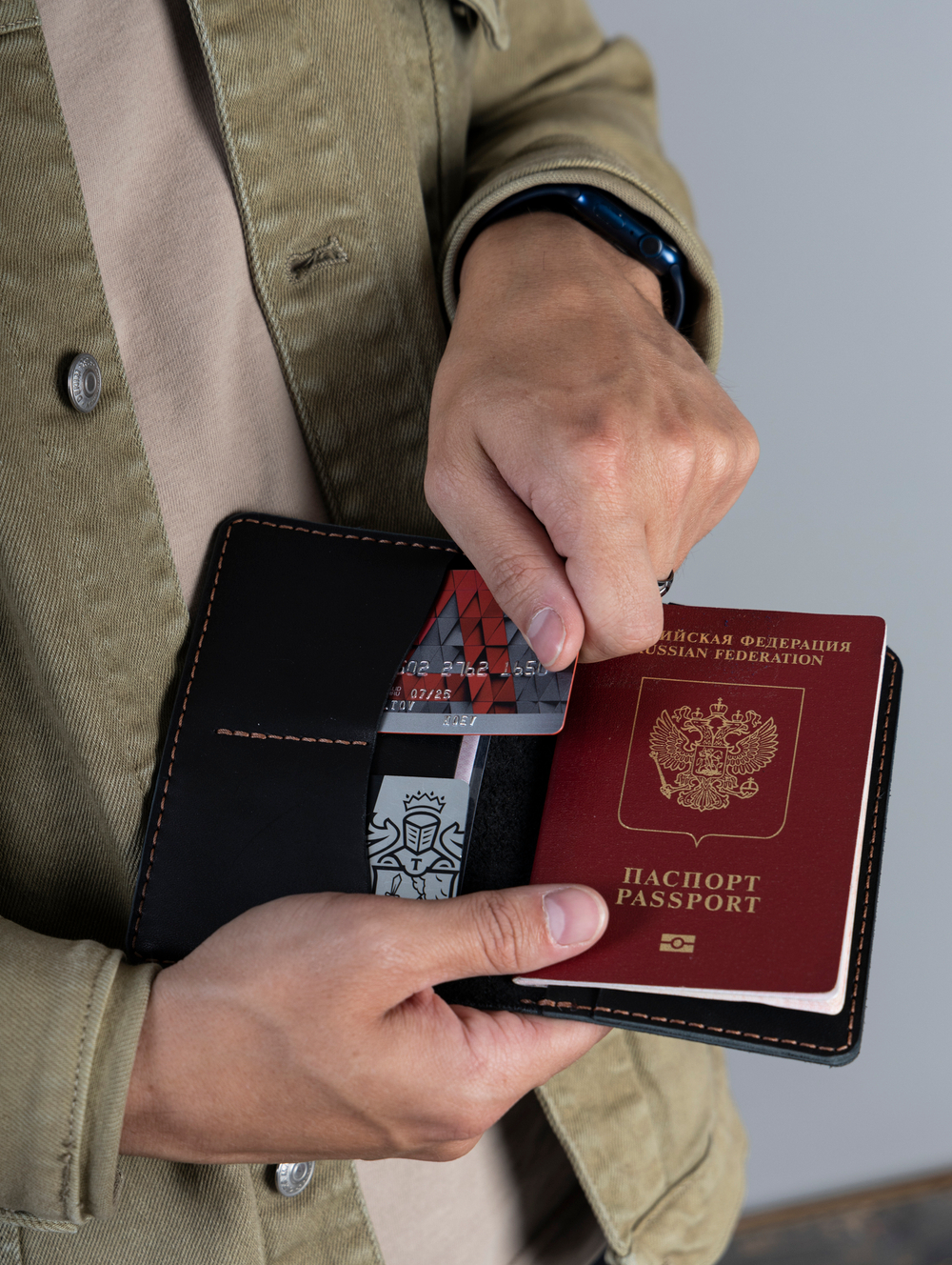 Докхолдер Travel Black