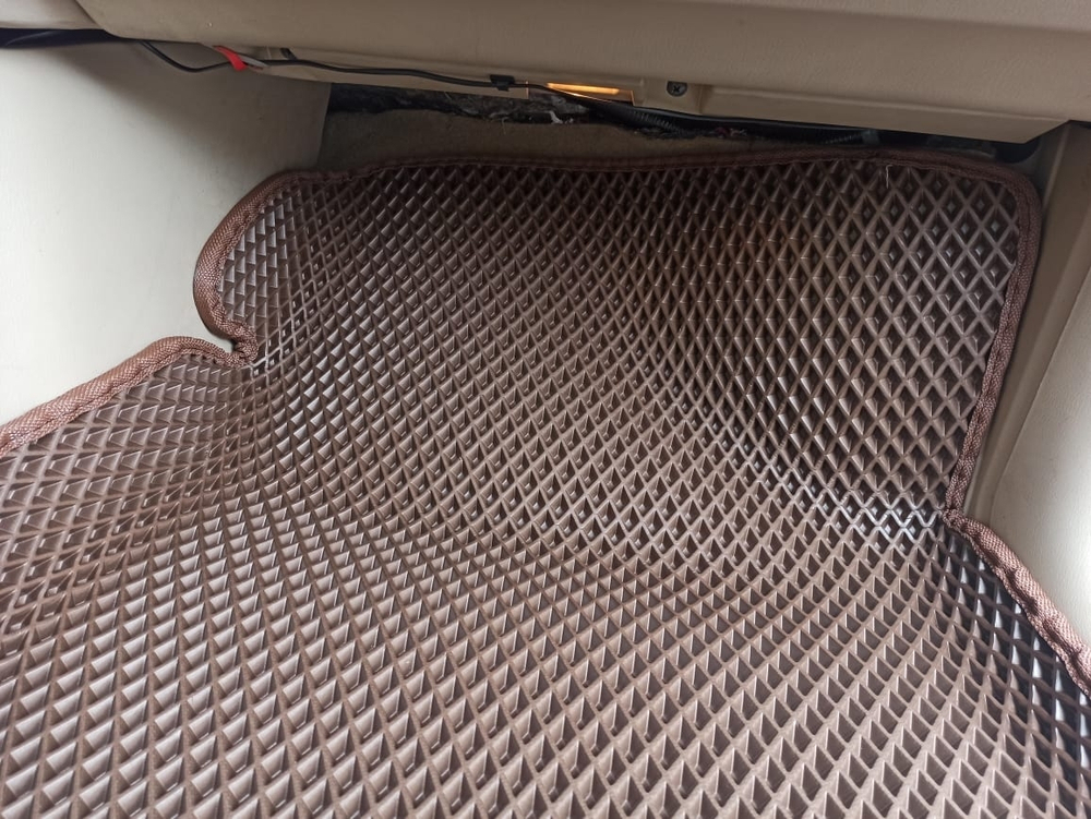Автоковрики для Nissan Pathfinder, 4 (2012-2021)