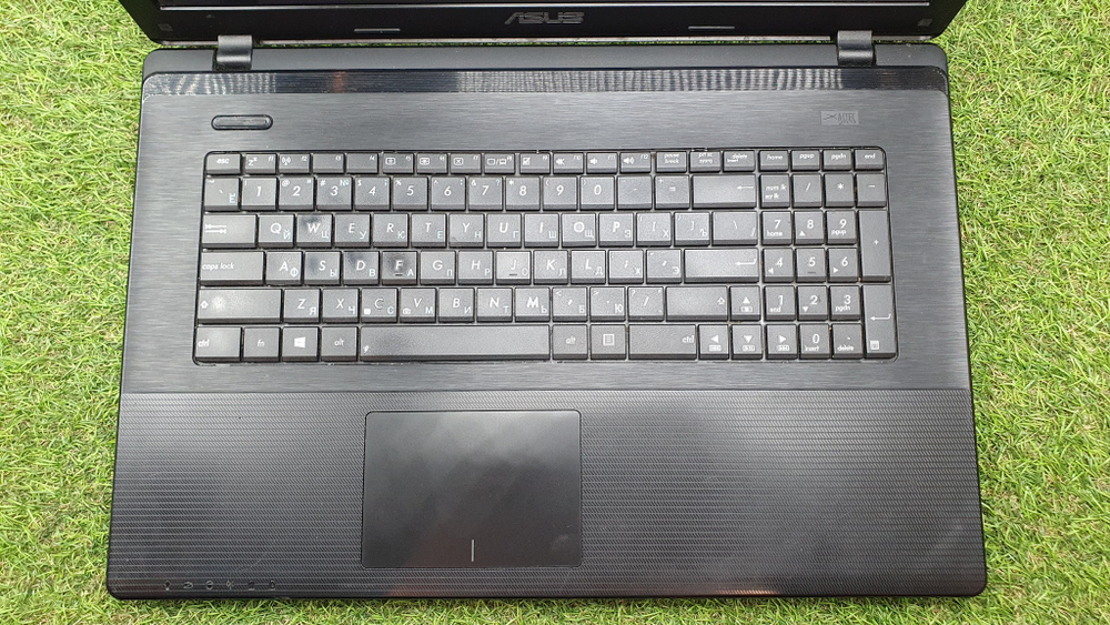 Ноутбук ASUS  17.3" i5/6 Gb/GT 720M - 2 ГБ/ X75VC 90nb0242-m04340/Winsows 10