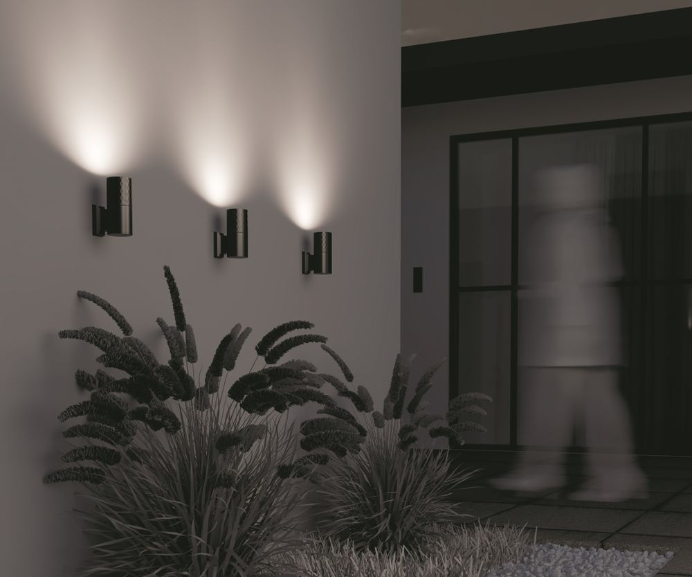 Настенный светильник (бра) Outdoor O583WL-01B