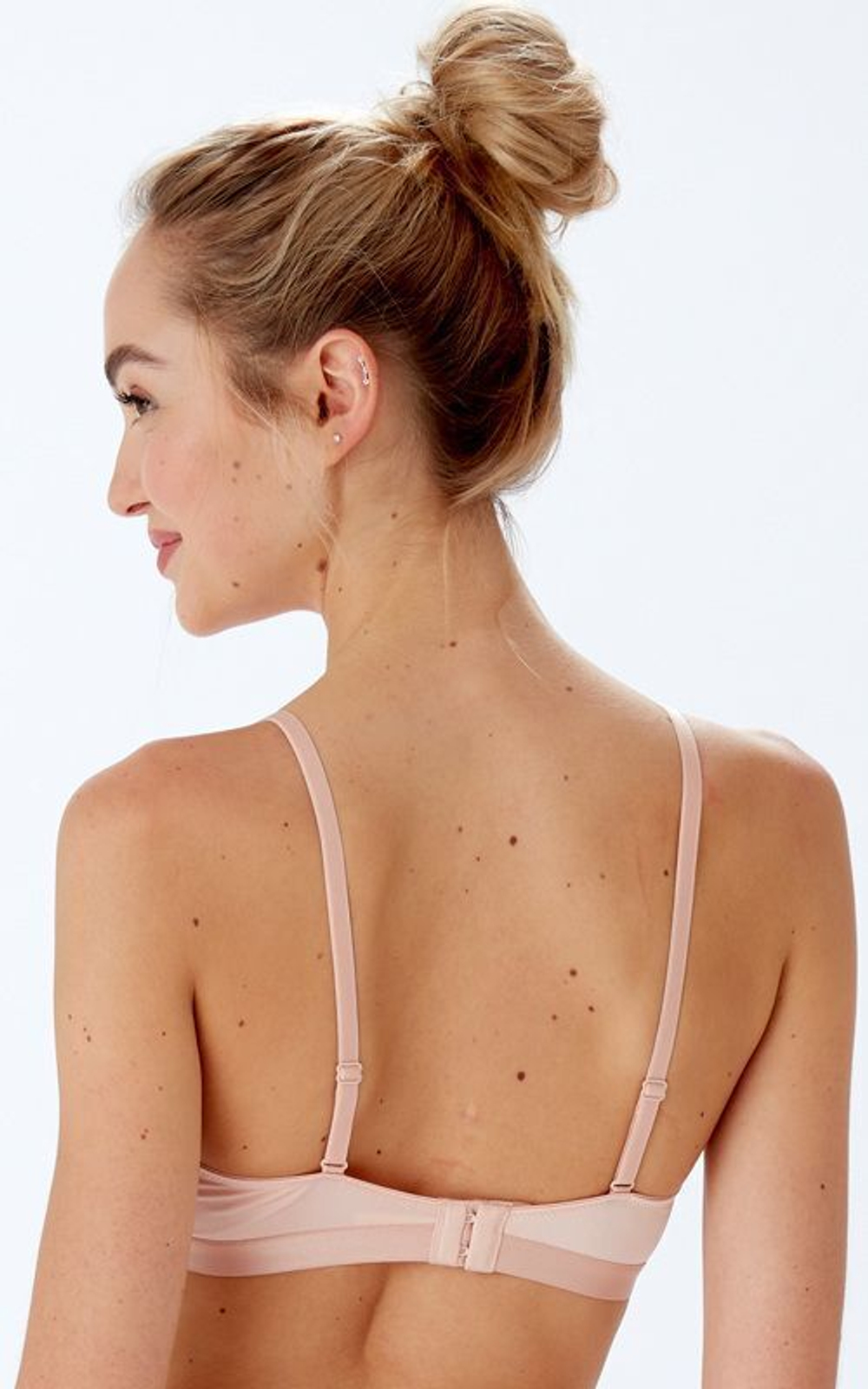 Бюстгальтер с мягкой чашкой Botanical Lace (Размер: 32B) (Цвет: пудровый)