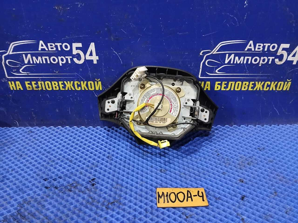 Подушка безопасности водительская TOYOTA DUET 1998-2000