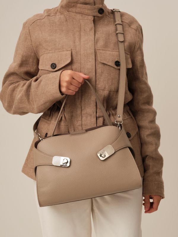 Кожаная сумка Helen DBR 31425 бежевое латте