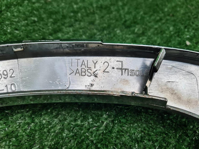 Молдинг решетки радиатора Mini Hatch F56 (13-18)