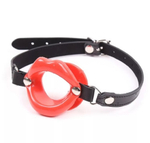 Кляп-расширитель в форме губ красный