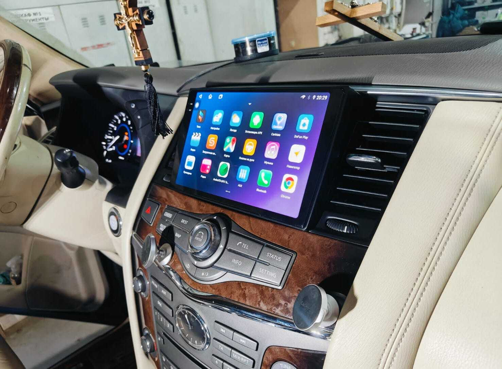 Магнитола Nissan Patrol Y62, Infiniti QX56/QX80 2010-2017 (поддержка Bose, 360 и мониторов, рамка тип 1) - FarCar BM3261M+RZ на Android 13, QLED, TS10, 4Гб+32Гб, CarPlay, 4G SIM-слот