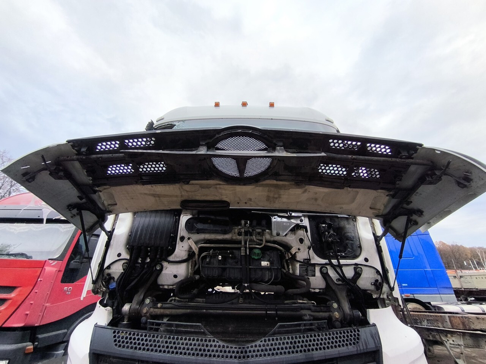 Капот в сборе 2019г.