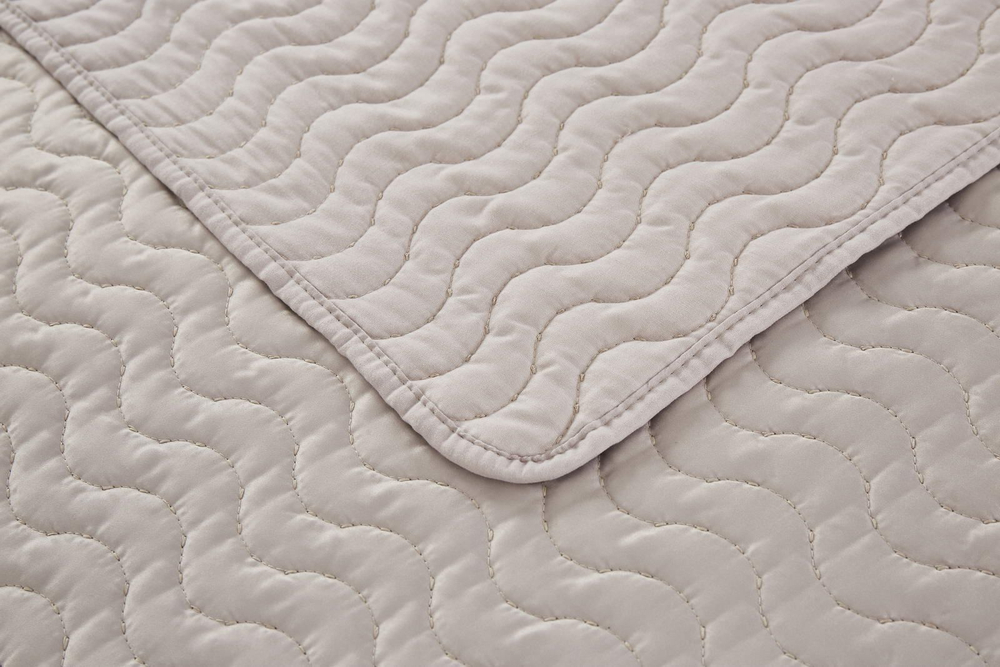 Покрывало 230x250 и 2 наволочки 50х70 Sofi De MarkO Саванна серое