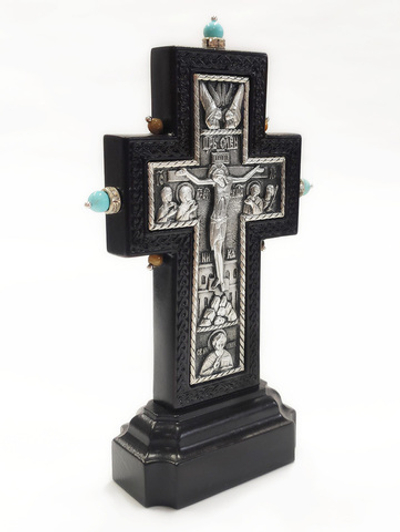 Крест на подставке (малый с камнями)