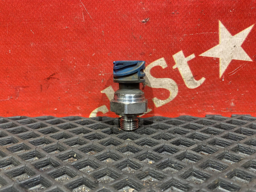 Датчик давления топлива