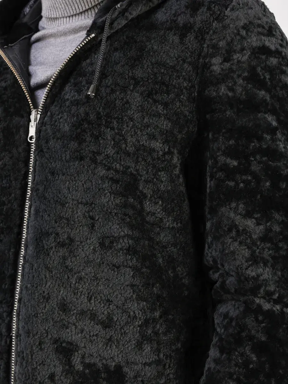 Дубленка натуральная куртка зимняя с капюшоном шуба