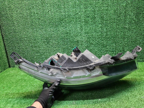 Фара правая Nissan Qashqai J11 (2013-2019) галоген