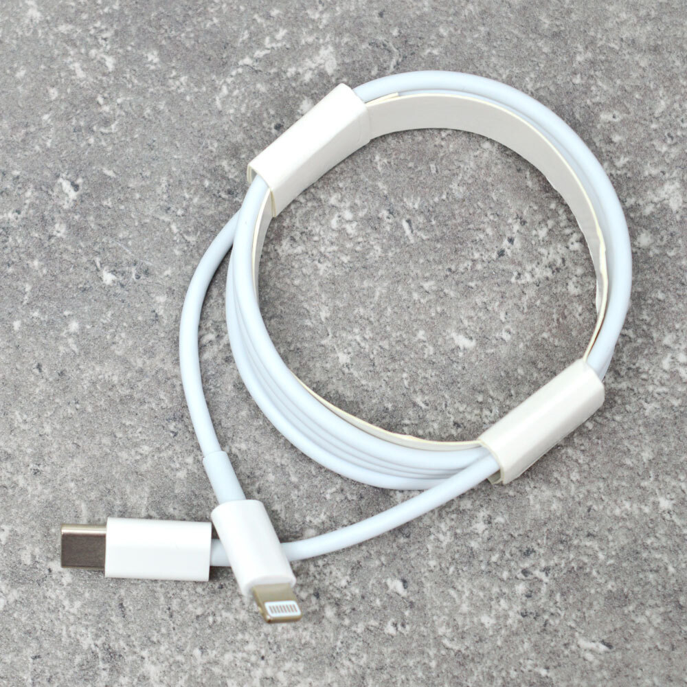 Кабель для мобильных устройств Energy ET-34 USB-С/Lightning (для продукции Apple), 1м, 20Вт, белый