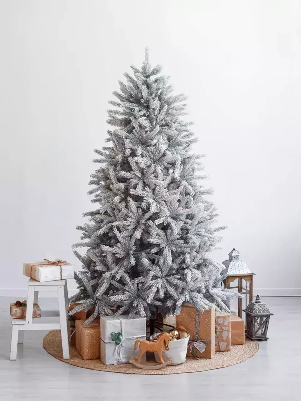 Заснеженная елка «Арктико» (Литая хвоя) 180 см / 1.8 м