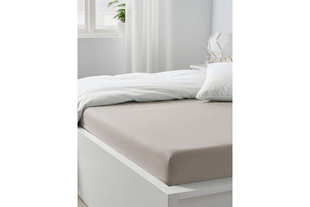 Простынь GoodNight Сатин 180х200х20 Бежевый на резинке