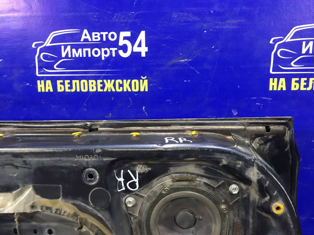 Дверь задняя правая TOYOTA CORONA 1993