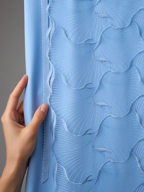 05-160 ОПТ Вышивка на неэл. сетке 24 см, голубой 3090