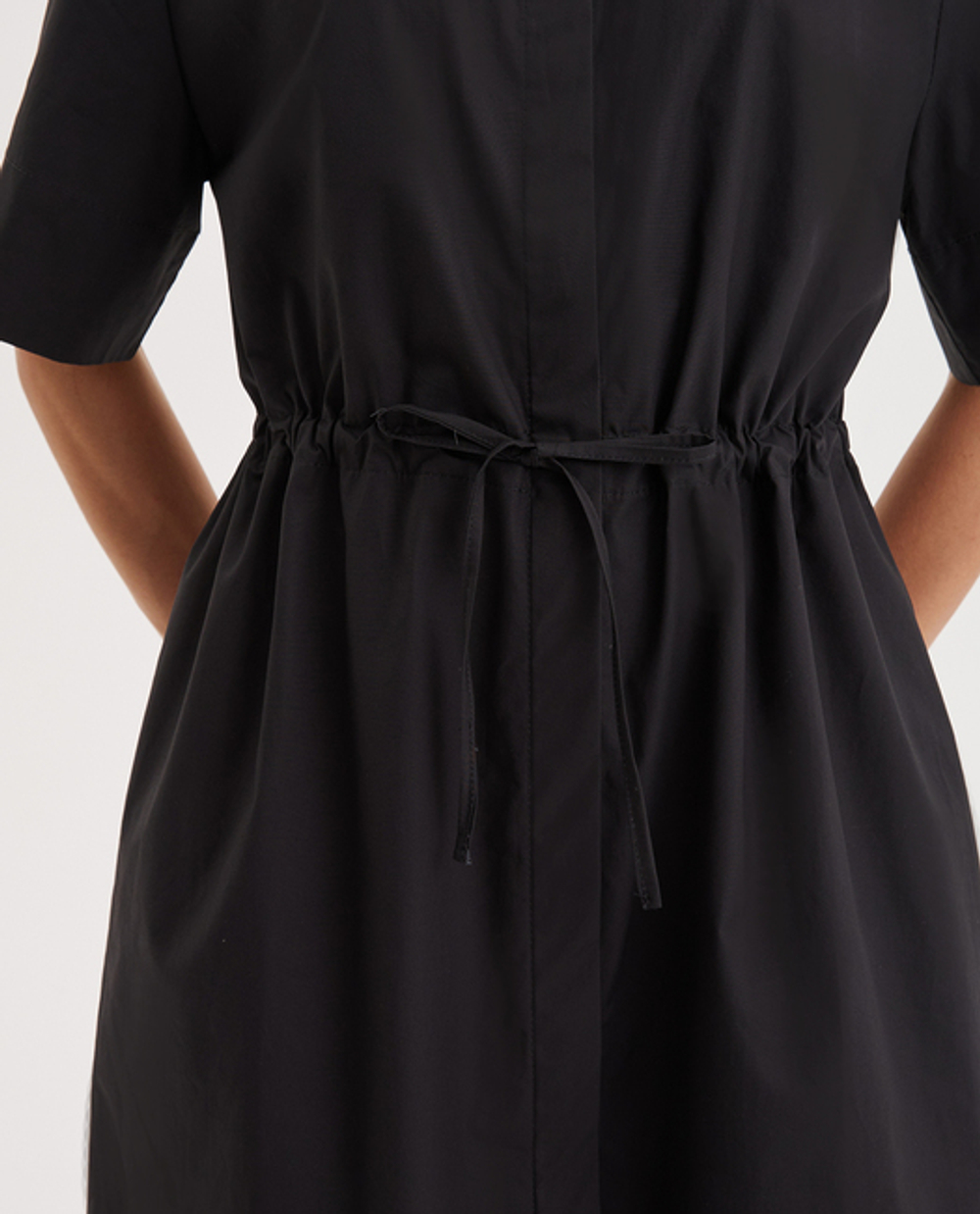 Платье-рубашка со шнурком-завязкой из хлопка-поплина