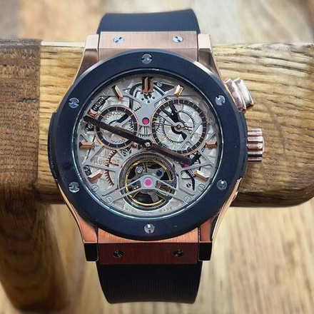 Часы Hublot