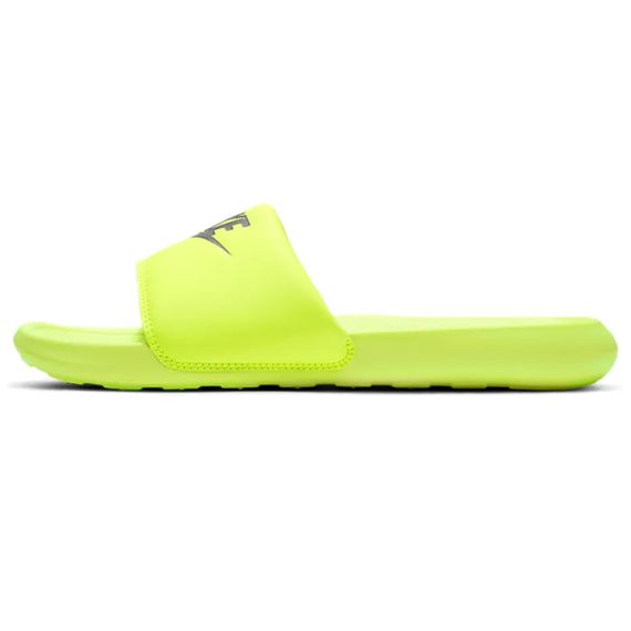 Nike Victori One 'Fluorescent Green'