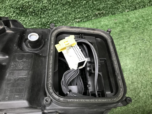 Фара правая Mercedes G W463 (2018-2024) LED