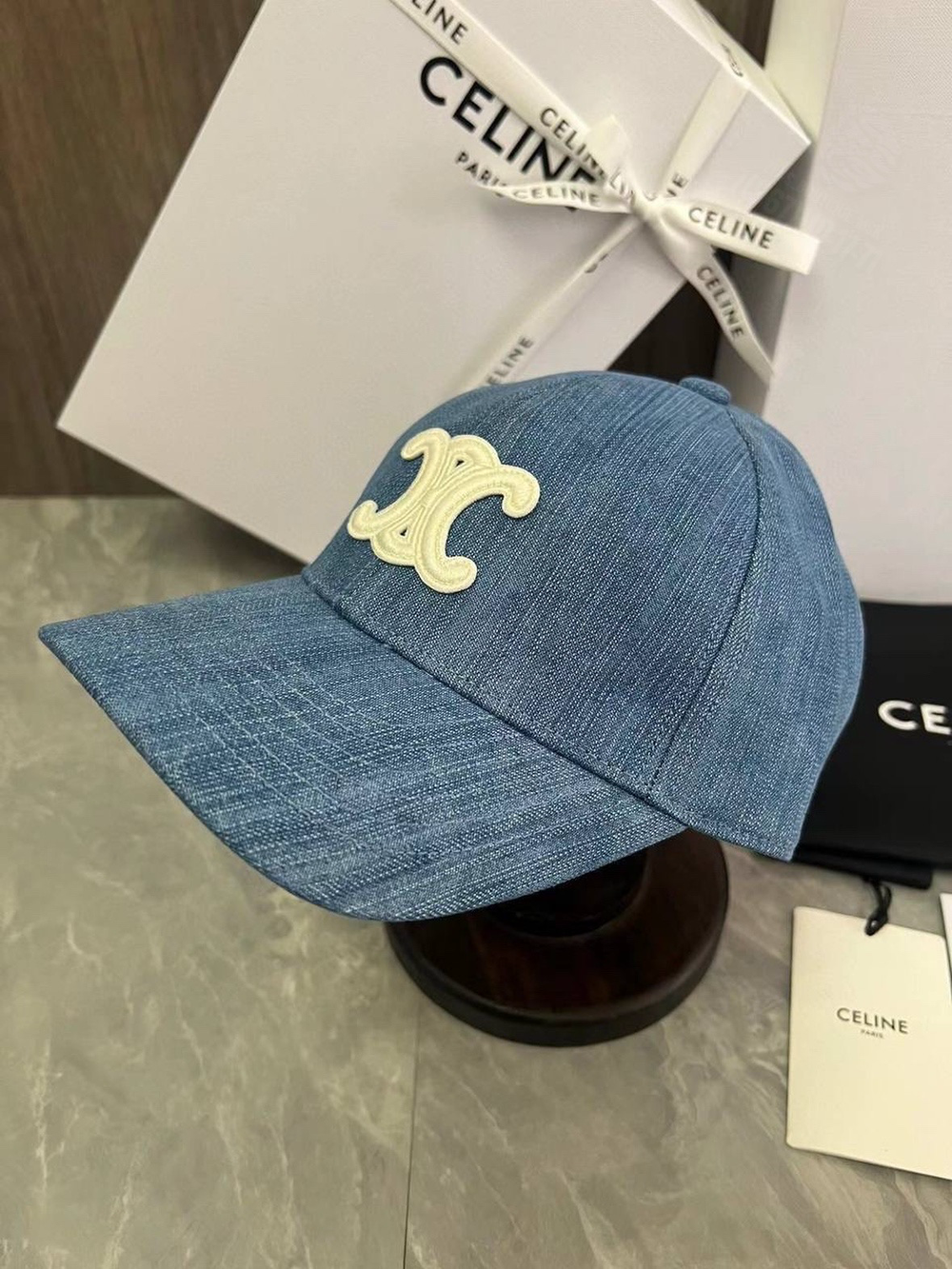 Бейсболка Celine