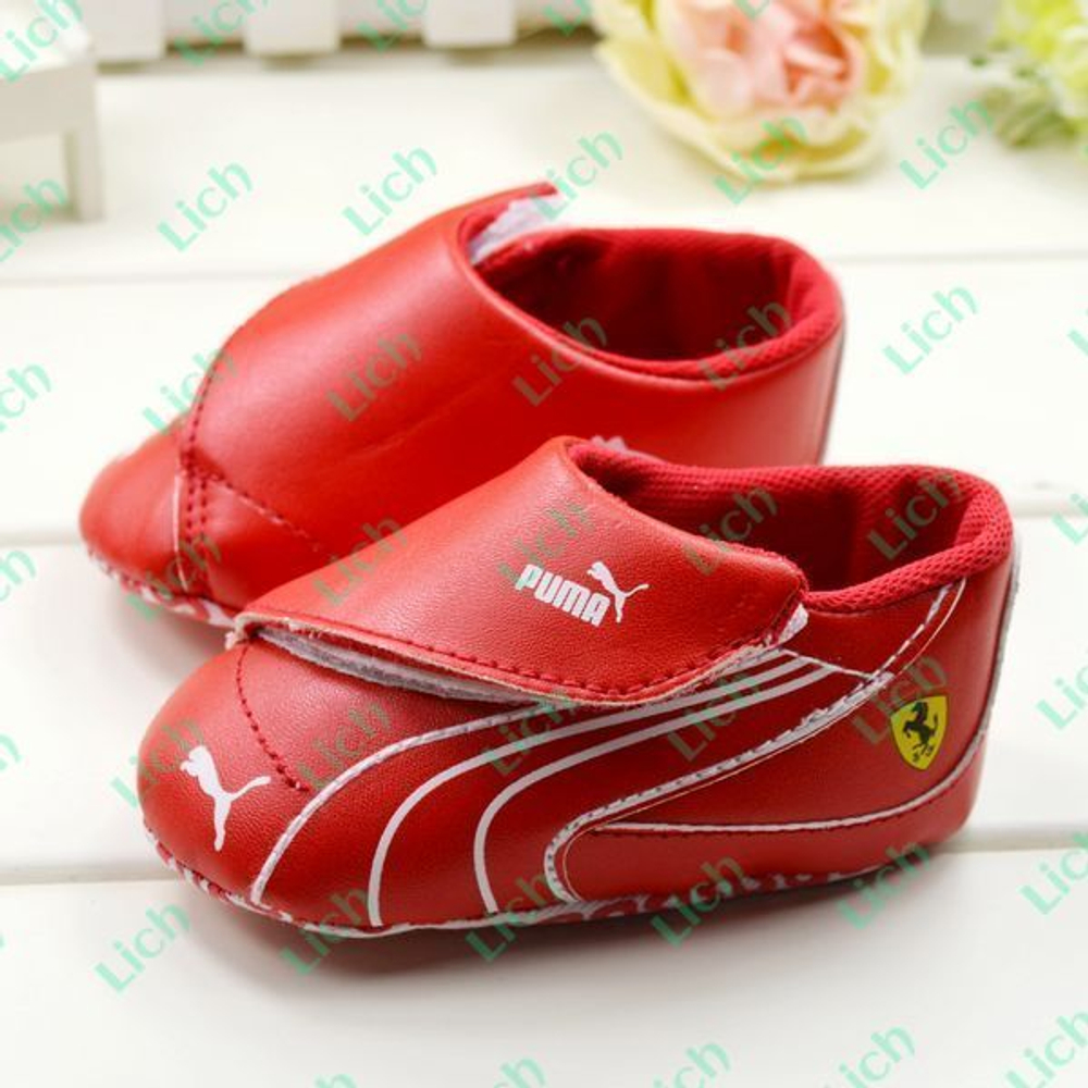 Кроссовки детские на нескользящей подошве и липучке с полосками