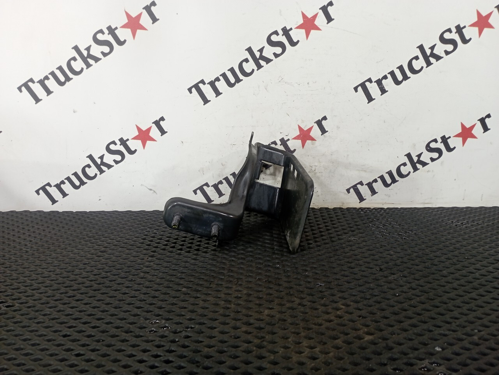 Кронштейн проводки 2020г.