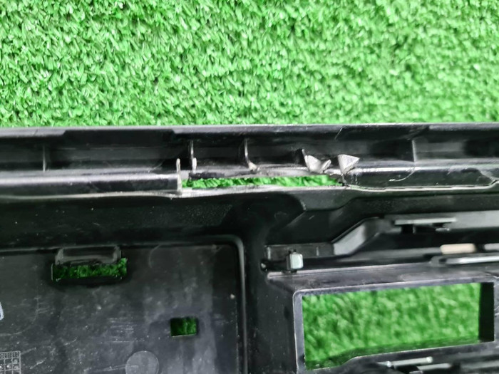 Решетка радиатора Haval Jolion (2021-н.в.)