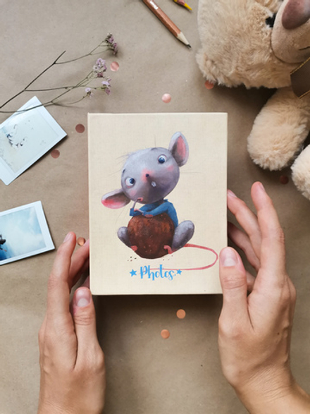 Фотоальбом на 100 фото 10х15 см, пластик. листы mice and bunny Мышка