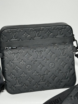 Сумка-мессенджер Louis Vuitton