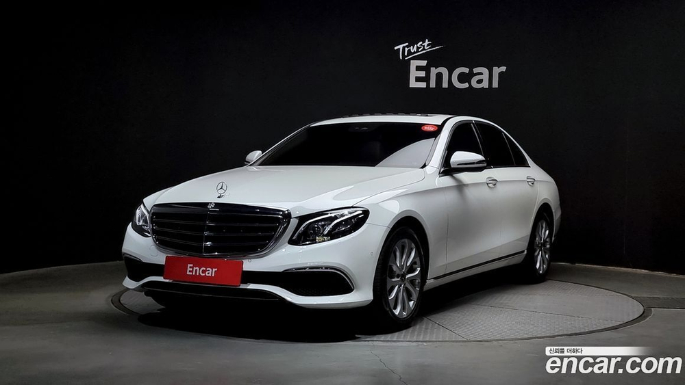 Mercedes-Benz E-Class W213 E220d 4MATIC Exclusive (08.2020)