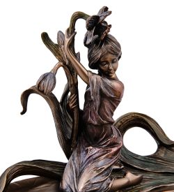 WS-1299 Подставка «Завороженная нарциссами»