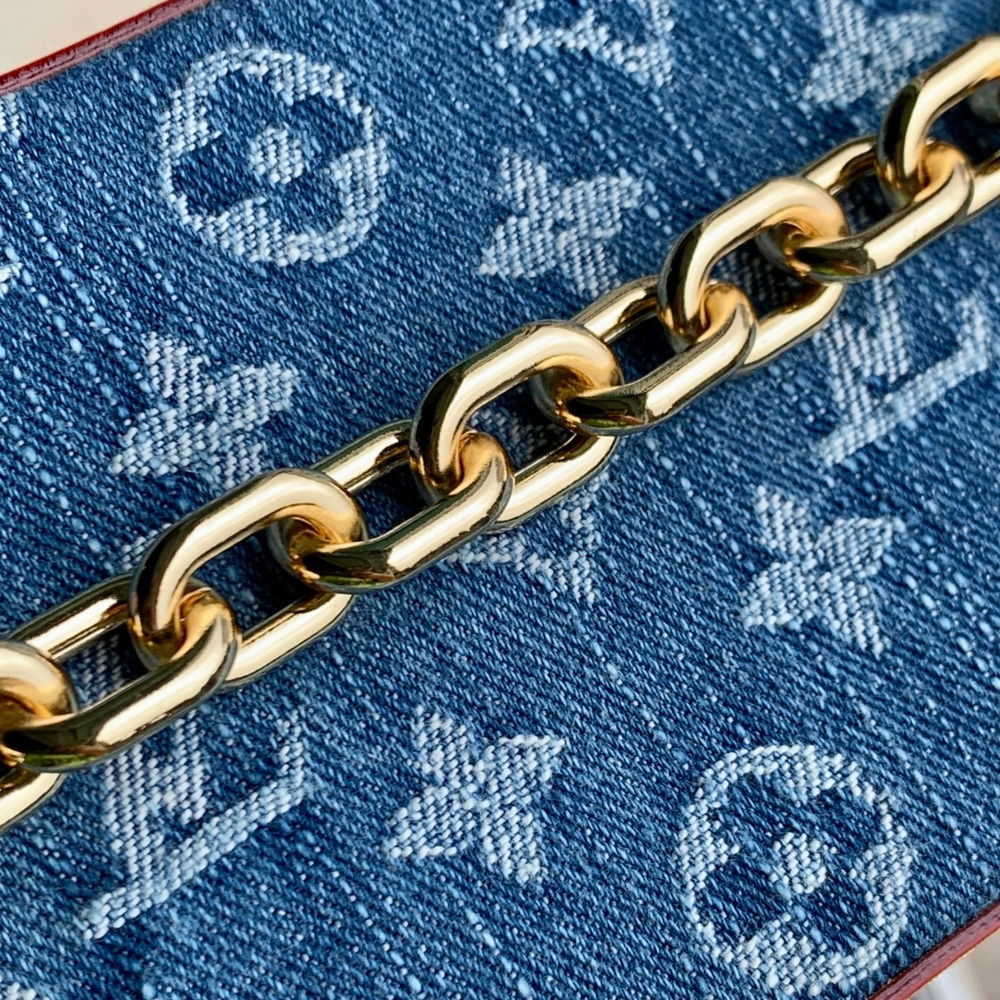 Louis Vuitton Nano Noe