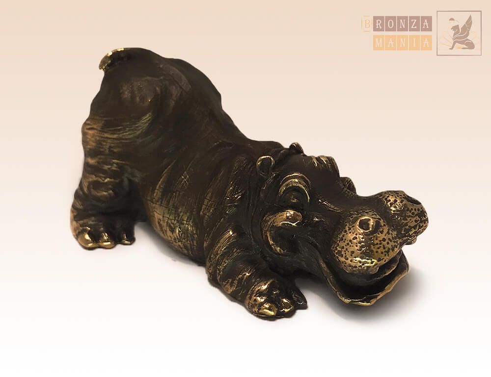 фигурка Бегемотик играет